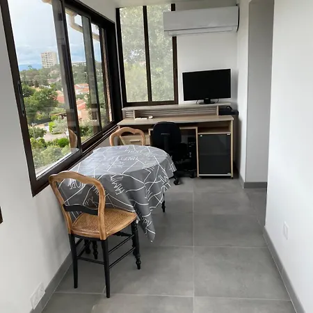 Comfort & Private Garden T2 - Air Conditioning - Wi-fi - Parking *