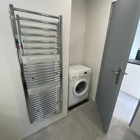 Comfort & Private Garden T2 - Air Conditioning - Wi-fi - Parking *